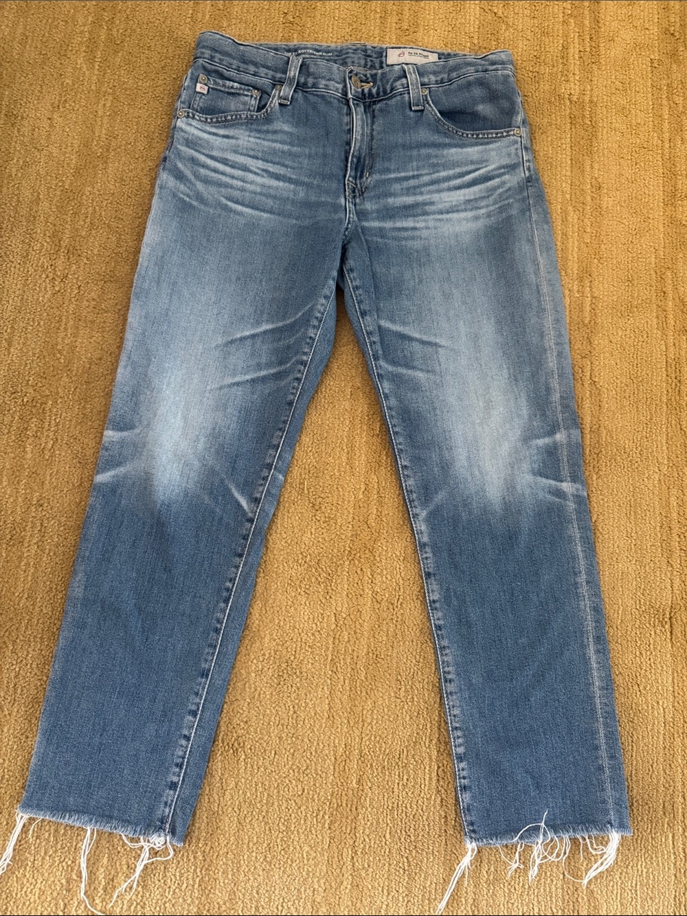 Light Wash Jeans - Casual Straight Fit